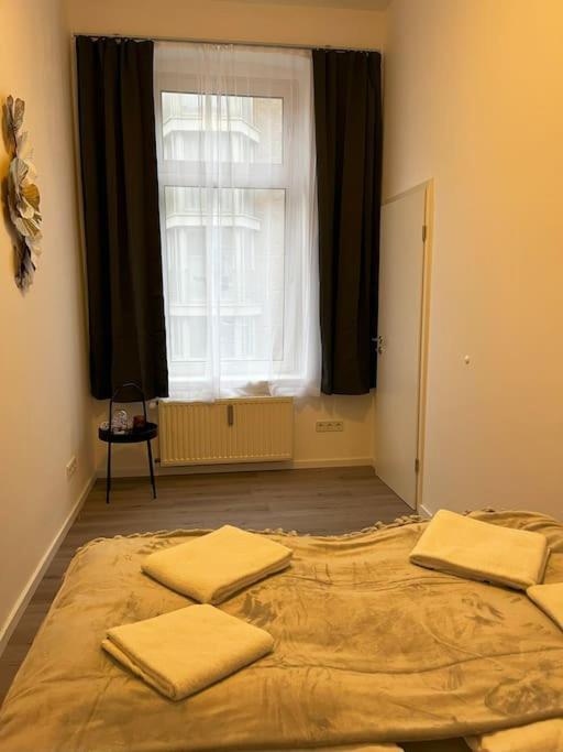 City Apartment On The Rhine, Cologne Exterior photo